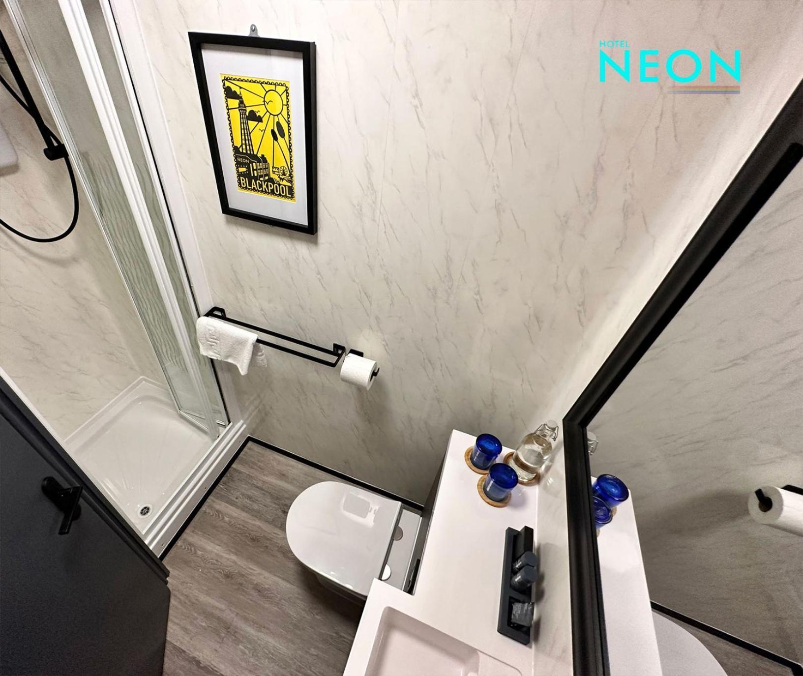 Hotel Neon Μπλάκπουλ Δωμάτιο φωτογραφία